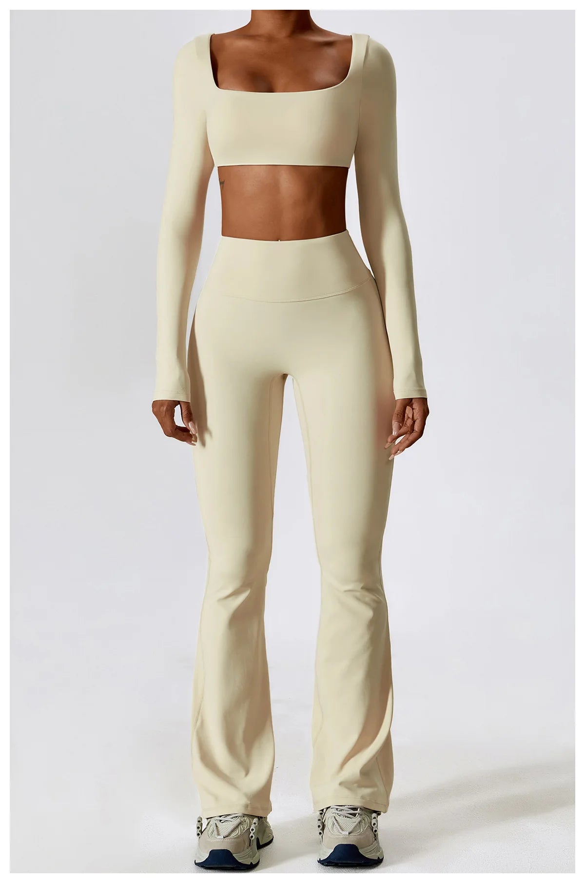 THE CAMILA - SEAMLESS FLARE SET