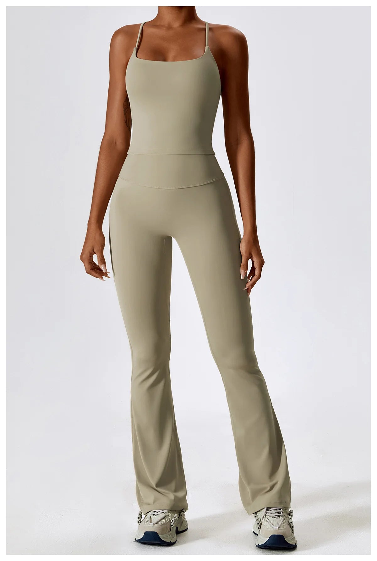 THE CAMILA - SEAMLESS FLARE SET